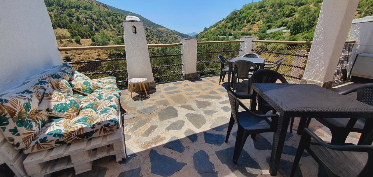 شقة El Capricho De Trevélez المظهر الخارجي الصورة