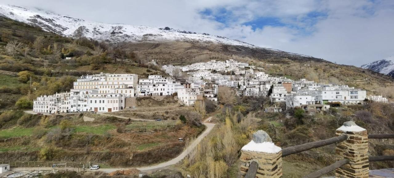 شقة El Capricho De Trevélez المظهر الخارجي الصورة